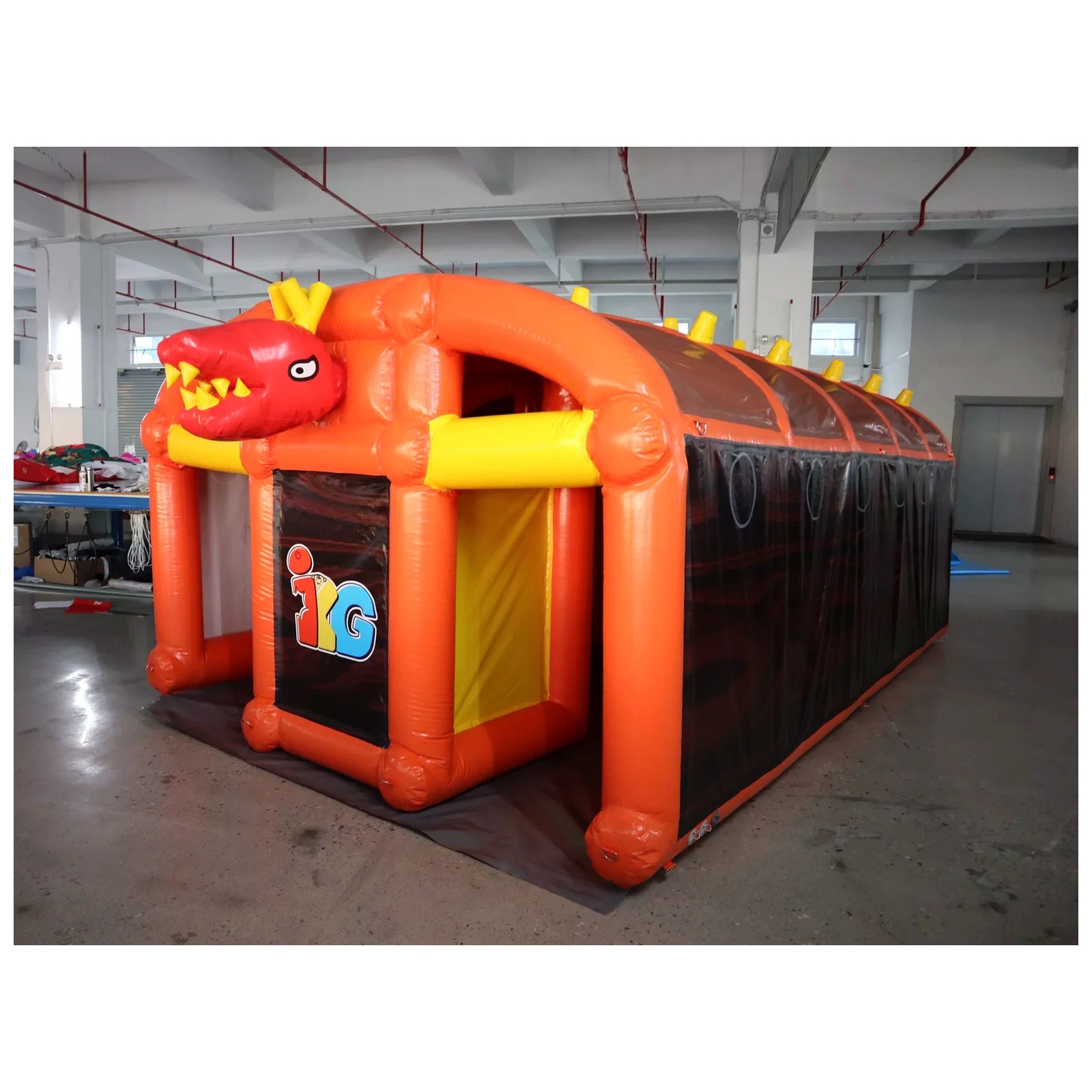 Outdoor Adventure Kids Party - Duży pomarańczowy dmuchany labirynt 3x5m (10x16ft)