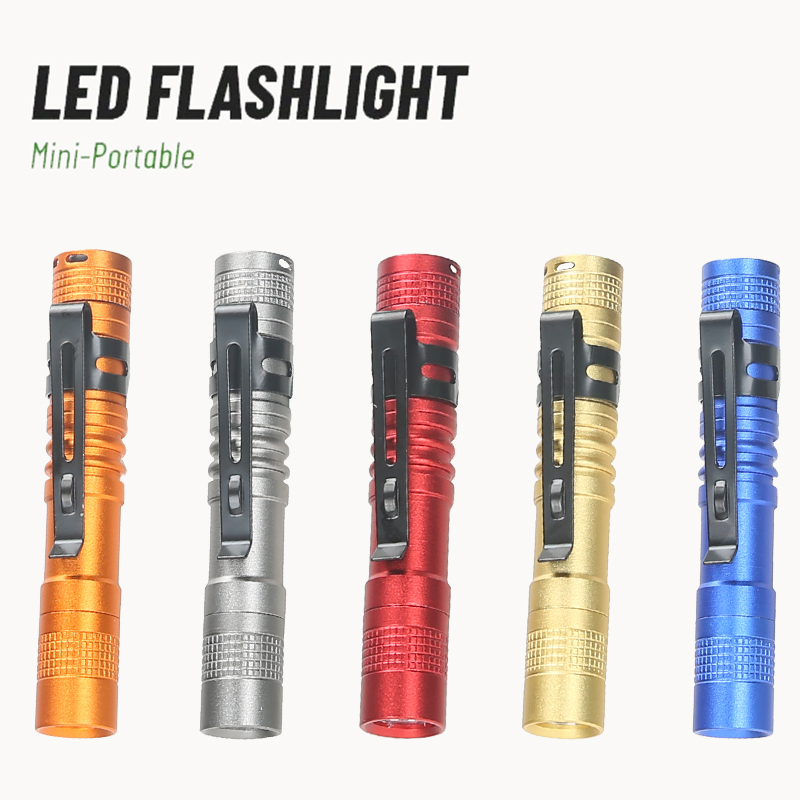 Outdoor Adventure Trips - Przenośna mini latarka LED w kształcie