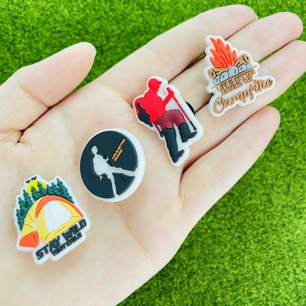 16 szt. Ozdób do butów kemping – Outdoor Adventure Birthday Party recenzja i cena